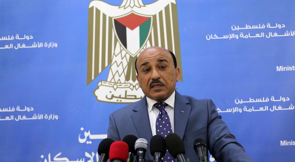 وزير الأشغال العامة والإسكان مفيد الحساينة