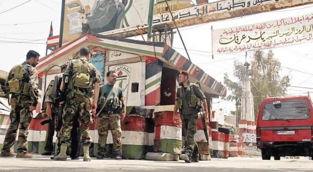 الترقب والحذر يسيطران على المخيم