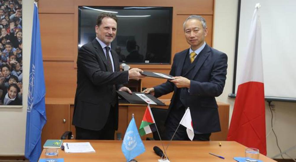 توقيع اتفاقية الدعم بين مفوض عام أونروا والسفير الياباني لدى السلطة