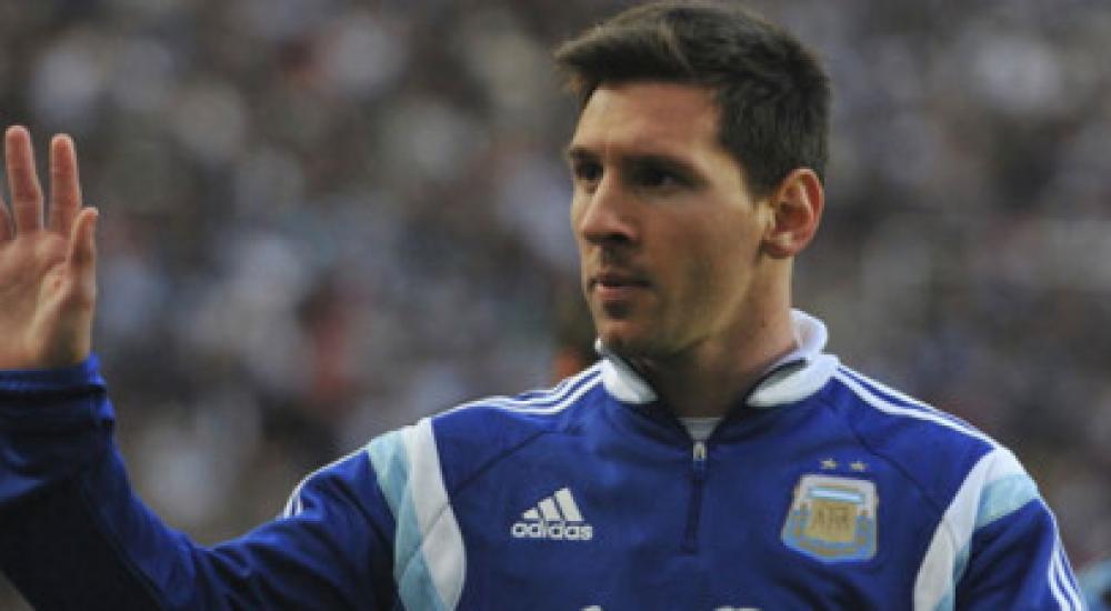 ميسي تعرض لإصابة مع منتخب الأرجنتين