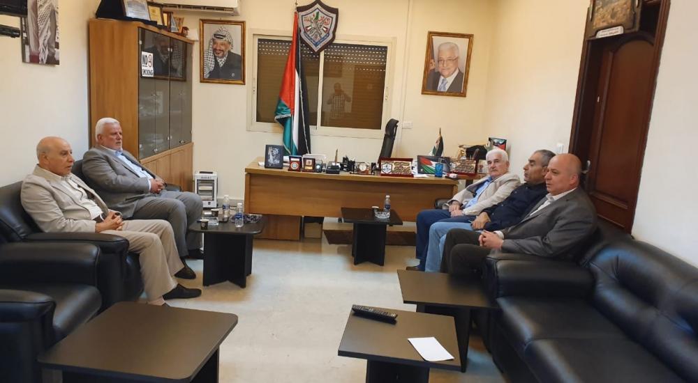 الديمقراطية وحركة فتح