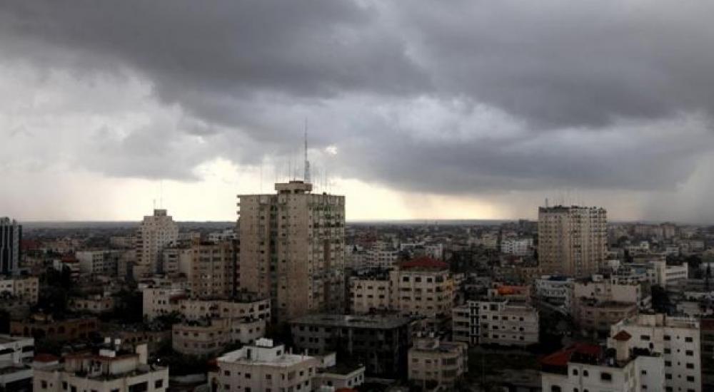 أجواء غائمة 