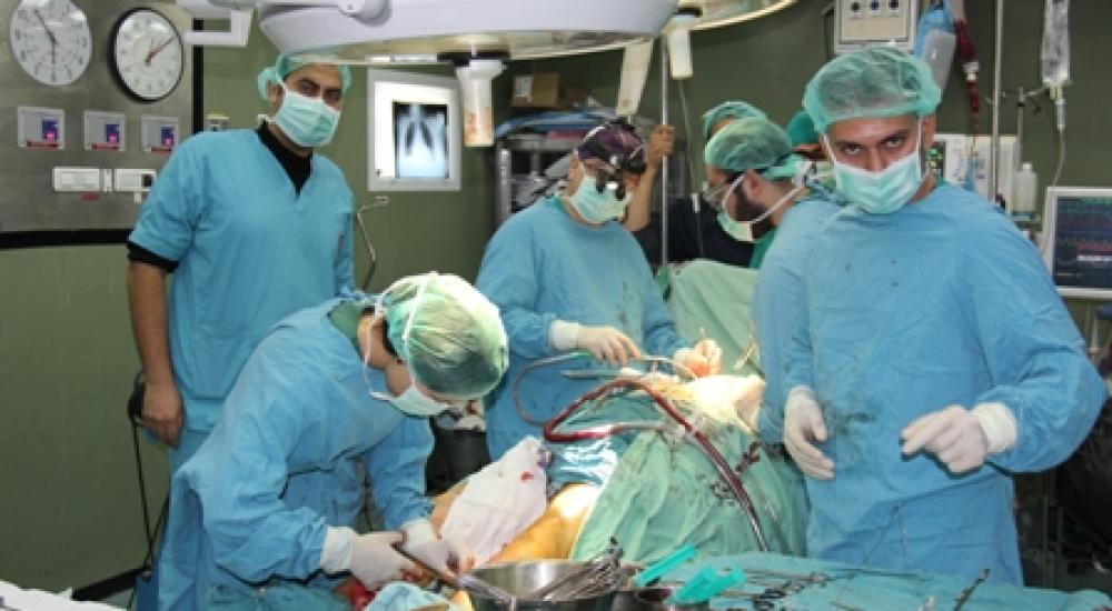 إحدى غرف العمليات بمجمع الشفاء الطبي