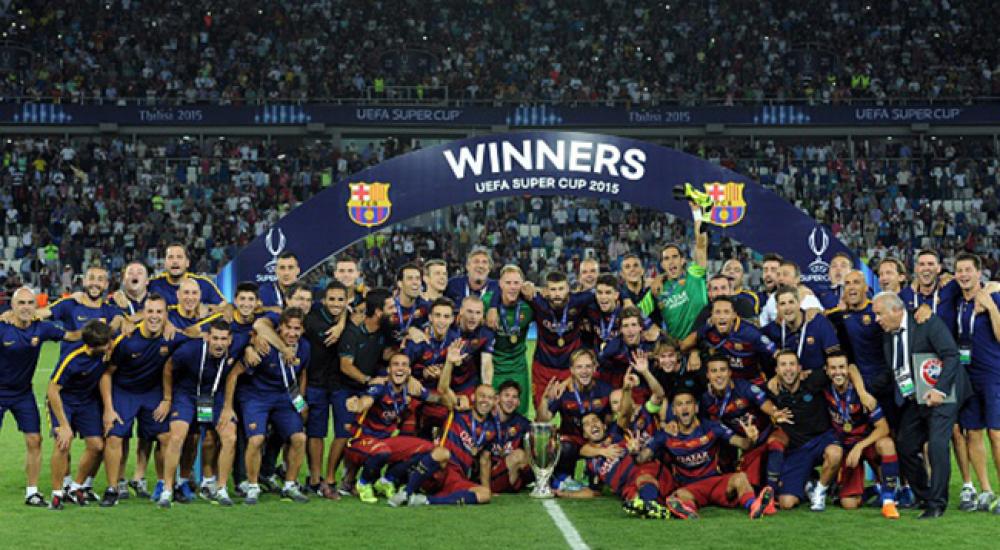 برشلونة فاز بالسوبر الأوروبي قبل أيام
