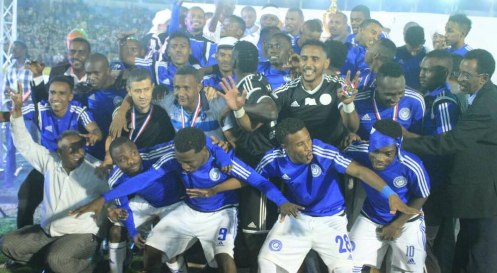 فرحة لاعبي الهلال بالتتويج بالدوري