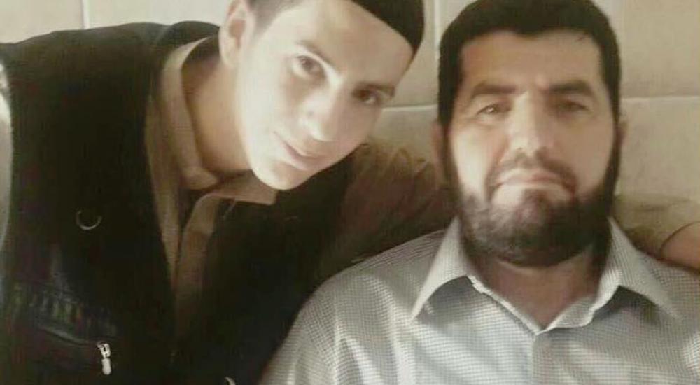 الشهيد مع والده القيادي زياد غربية