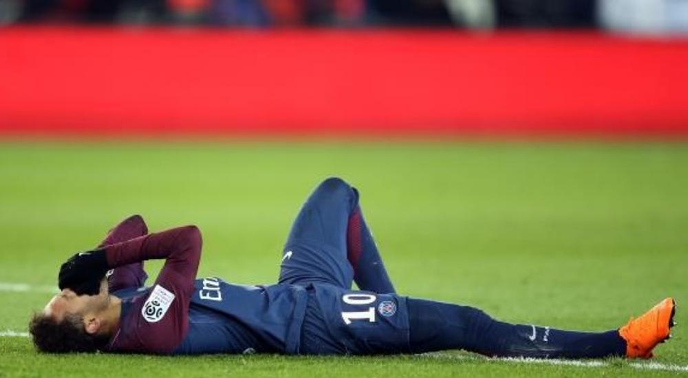 نيمار تعرض لإصابة في مباراة فريقه مع مارسيليا بالدوري