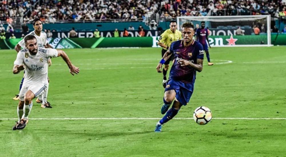 برشلونة فاز بثلاثية لهدفين