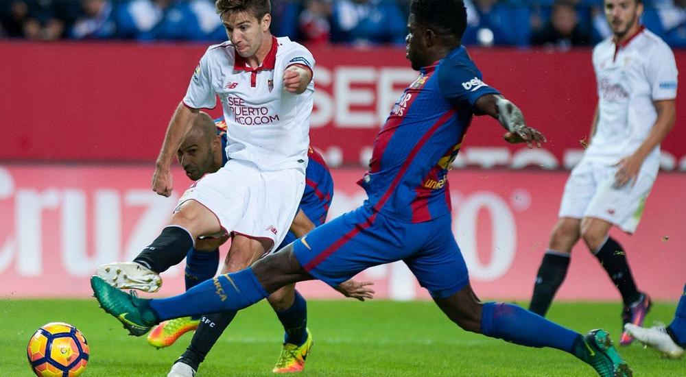 لاعب برشلونة الفرنسي صامويل أومتيتي