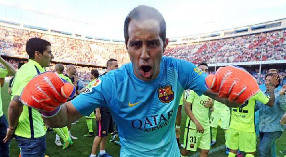 حارس برشلونة كلاوديو برافو