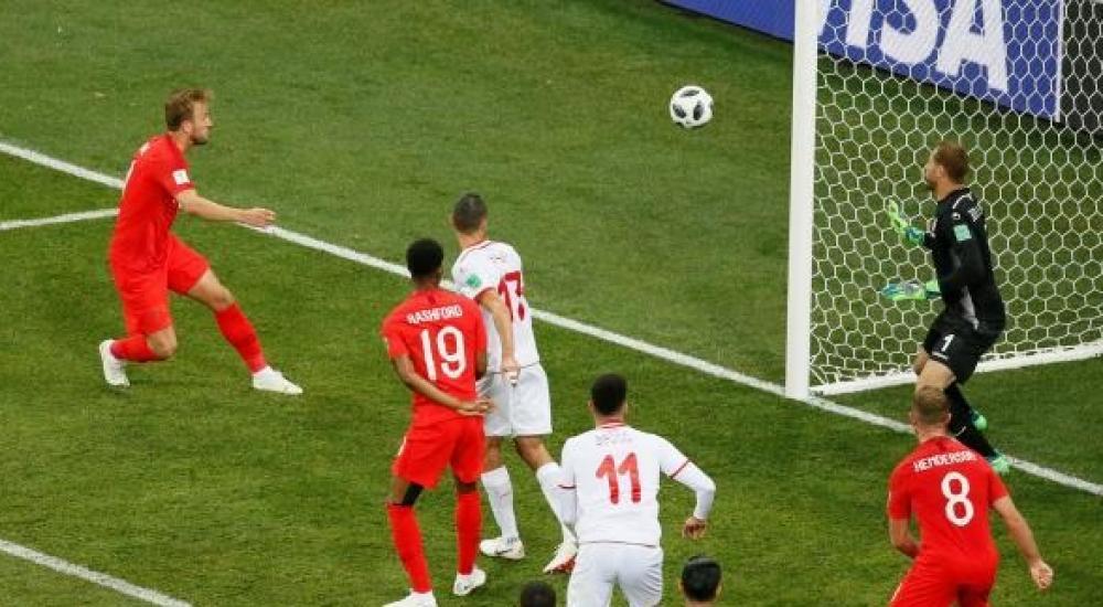 لحظة تسجيل هدف فوز المنتخب الإنجليزي