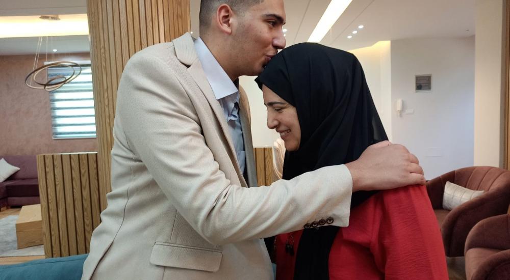 التوائم الثلاثة من عائلة قديح (6).jpeg