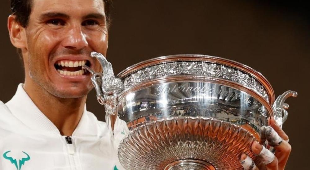 نادال متوجاً بالكأس