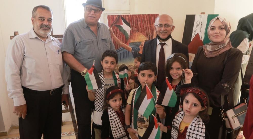 thumbnail_معرض تشكيلي 2.jpg