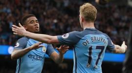 فرحة لاعبي مانشستر سيتي بالفوز