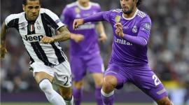 اللاعب البرازيلي الدولي داني ألفيس
