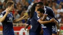 فرحة لاعبي ليون