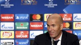 المدير الفني لريال مدريد زين الدين زيدان