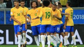 فرحة لاعبي المنتخب البرازيلي بالفوز