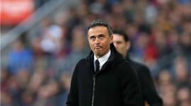 المدير الفني لفريق برشلونة الإسباني لويس إنريكي