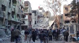 القصف استهدف محيط المخيم بأربعة براميل متفجرة وعدد من قذائف الهاون