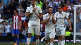 بيبي مع لاعبي ريال مدريد