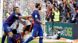 الاتحاد الإسباني وجه للاعبي برشلونة تهمة إهانة جماهير فالنسيا