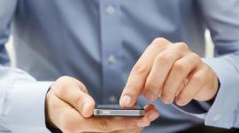  الاعتماد على ذاكرة الهاتف الجوال عند الاتصال بصديق