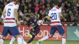 برشلونة فاز على غرناطة برباعية لهدف