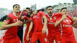 فرحة لاعبي بنفيكا بالفوز باللقب