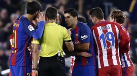 سواريز طرد في مباراة إياب نصف نهائي كأس ملك إسبانيا أمام أتلتيكو مدريد