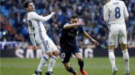 برشلونة ينتظر خسارة الريال أمام ملقا لخطف لقب الدوري الإسباني