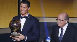 اللاعب البرتغالي حصل على الكرة الذهبية للمرة الثالثة في تاريخه