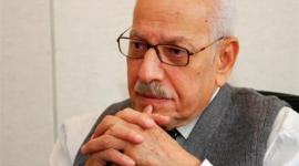  المفكر والوزير المصري السابق الراحل أحمد كمال أبو المجد