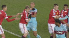 شفاينشتايجر قام بالاعتداء بدون كرة على وينستون ريد لاعب فريق وستهام يونايتد
