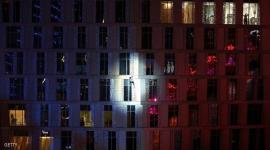 مغامر يتسلق برجا بدبي طوله 307 أمتار ب70 دقيقة