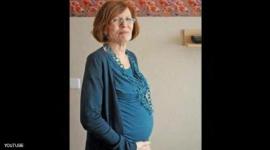  أنغريت رونيغك أكبر سيدة تضع أربعة توائم.