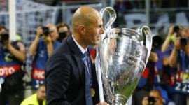 زيدان تولى مسئولية القيادة الفنية لريال مدريد منتصف الموسم الحالي