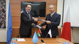 توقيع اتفاقية الدعم بين مفوض عام أونروا والسفير الياباني لدى السلطة