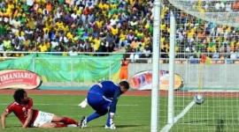 الأهلي تعادل مع يانج أفريكانز بهدف لمثله