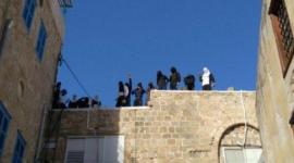 أهالي عكا يتصدون لهدم ثلاثة منازل