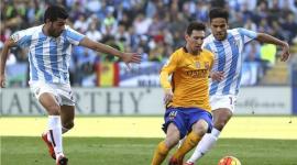 برشلونة فاز على ملقا بهدفين لهدف
