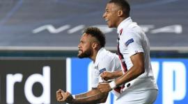 فرحة نيمار ومبابي