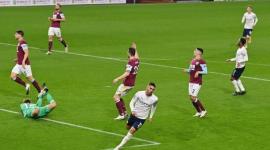 توريس يحتفل بالهدف