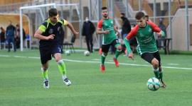 عماد فحجان لعب مع فريقه مباراة هلال غزة في الدوري السبت