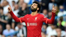 النجم المصري محمد صلاح لاعب فريق ليفربول الإنجليزي