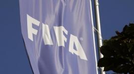 بولندا تقابل الفائز من السويد والتشيك