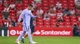 بيكية مصابًا