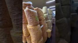 أحد مصانع "الشيبس" في غزة