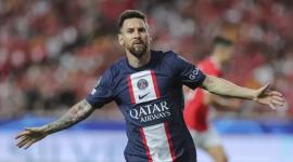 نجم كرة القدم الأرجنتيني ليونيل ميسي